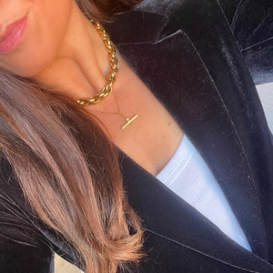 Small Gold T - Bar lariat necklace on Trace Chain